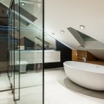 petite salle de bain sous pente