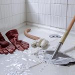Comment déboucher une douche de manière efficace