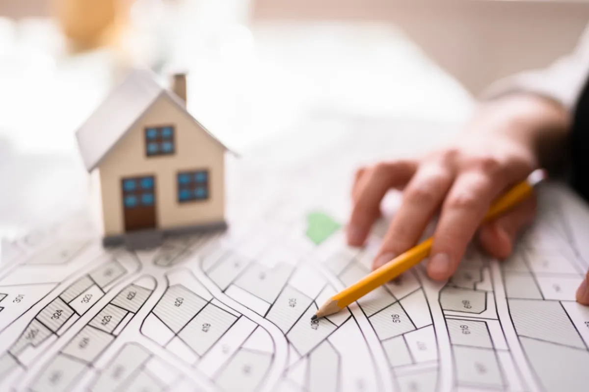 Coût terrain à bâtir : critères d'évaluation du prix