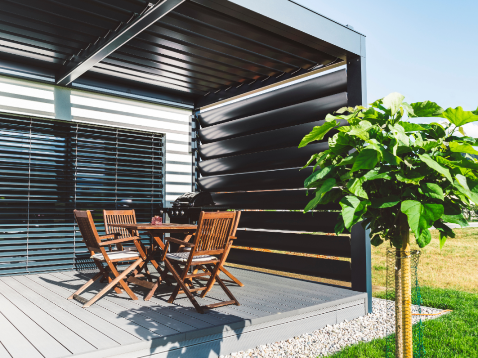 Terrasse surélevée sur plots : guide d'installation